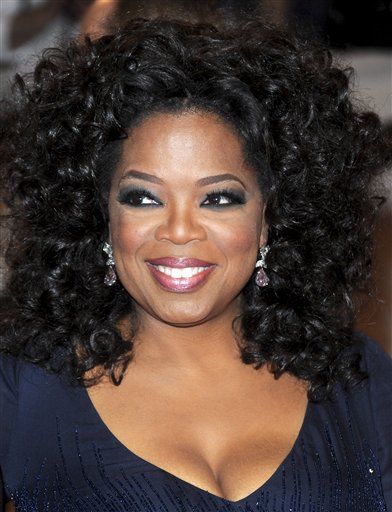 Oprah Winfrey to Answer Fan Questions in Facebook Live Interview