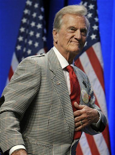 Pat Boone on Obama Birth Certificate: Photoshopped