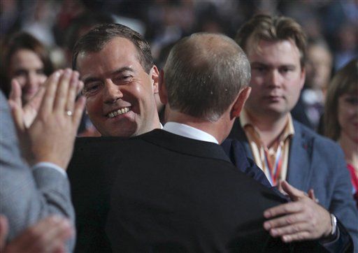 Vladimir Putin Will Run for President of Russia as Dmitry Medvedev Steps Aside