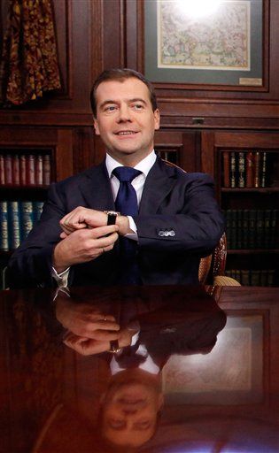 Russian Prime Minister Medvedev Says Vladimir Putin More Popular