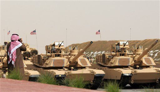 As US Leaves Iraq, It Eyes a Beefier Gulf Presence