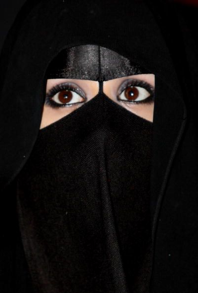 Saudi Women Can Be Told to Cover 'Tempting' Eyes