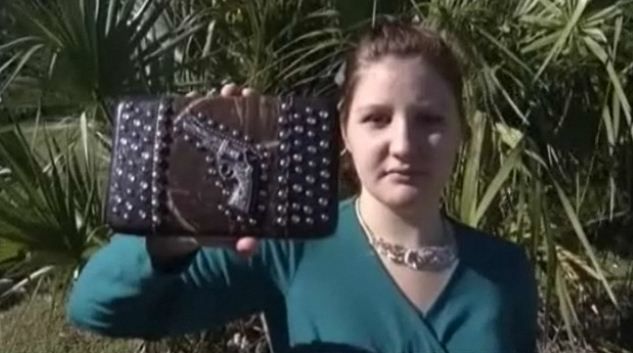 Airport Security Detains Teen Over Purse Design