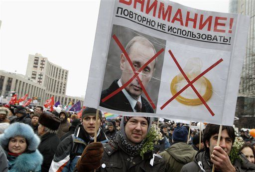 Moscow Protest Draws Tens of Thousands