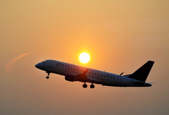 'Erratic' Delta Attendant Pulled From Flight