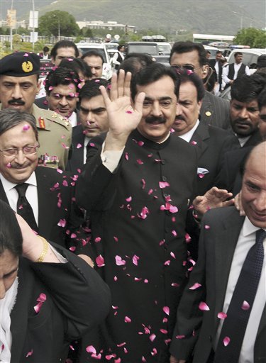 Pakistan PM Convicted, Serves 3-Minute Sentence