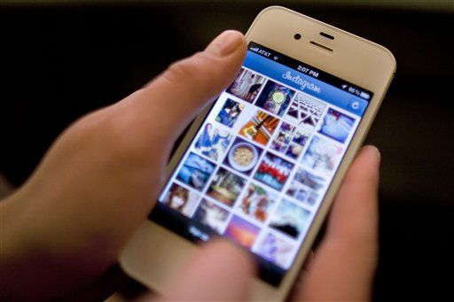 Facebook's Instagram Deal Will Be a 'Bust'