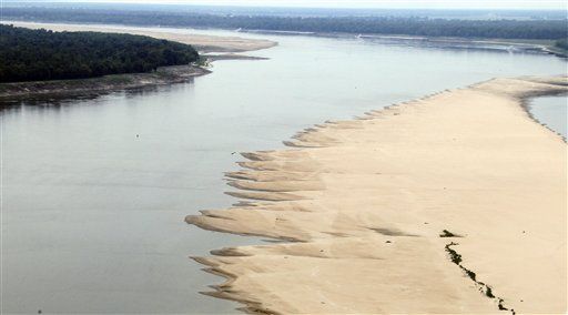 Salt Water Oozes Into Not-So-Mighty Mississippi