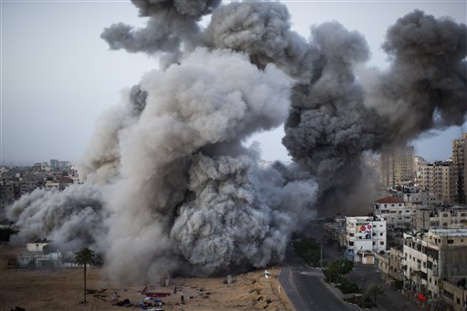 Israeli Airstrike Kills 10 Civilians in Gaza City