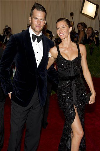 Gisele, Tom Welcome Daughter