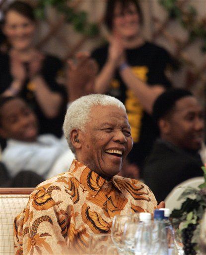 Mandela's 'Sparkle Fading,' Says Wife