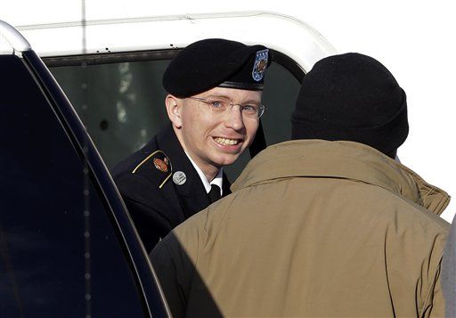 Manning Wins 112-Day Reduction in Any Sentence