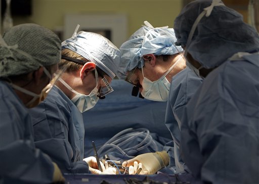 Docs Pull Off 6-Kidney Swap