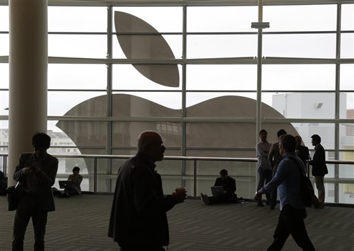 iPhone Sales Help Apple Beat Estimates