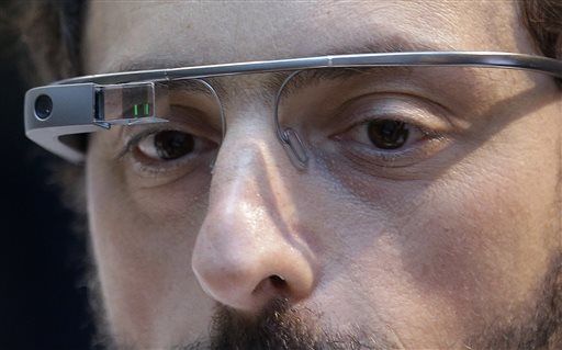Doctor Performs Surgery Wearing Google Glass