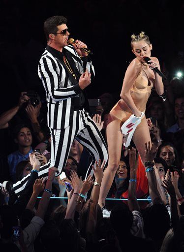 Miley: I Was Going to Go Topless at VMAs
