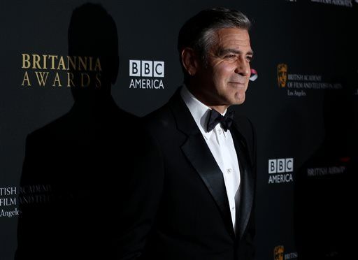 Clooney Jabs Leo's Trash-Talkin' B-ball Buddies, and More