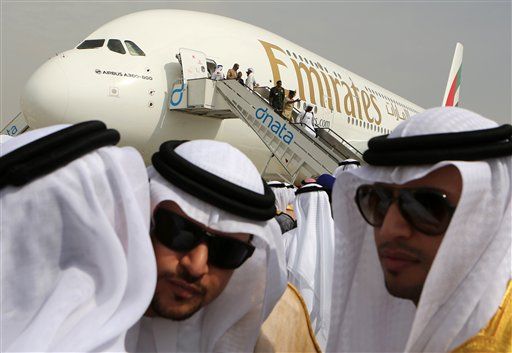 At Dubai Airshow, Boeing Scores Huge $130B Payday