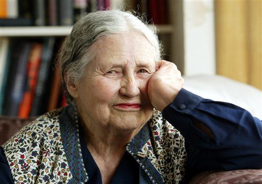 Nobel-Winning Author Lessing Dies at 94