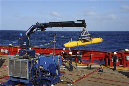 Robot Sub to Search Area 'New to Man' for Jet