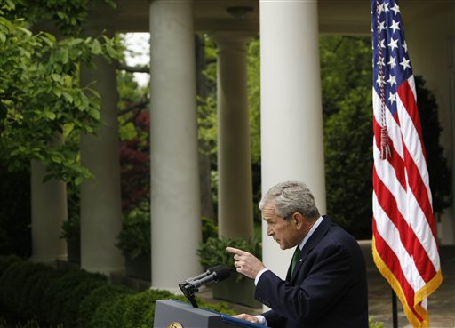 Bush Blames Congress for Economic Sloth