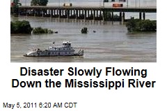 Mississippi River Towns Steel for Massive Floods