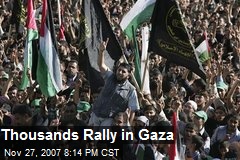 Thousands Rally in Gaza