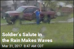 Soldier&#39;s Salute in the Rain Makes Waves