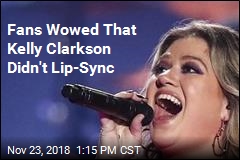 Fans Wowed That Kelly Clarkson Didn&#39;t Lip-Sync