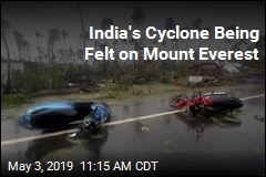 India&#39;s Cyclone Being Felt on Mount Everest