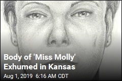 Cops Revisit Mystery of &#39;Miss Molly&#39;