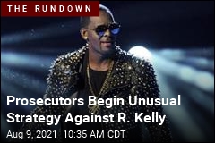 In This Trial, R. Kelly Isn&#39;t a Singer. He&#39;s &#39;the Godfather&#39;