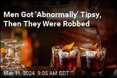 In Posh Neighborhood&#39;s Bars, a Sinister String of Robberies