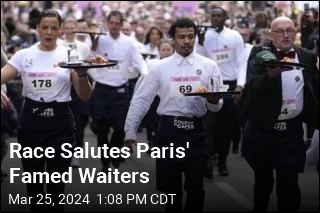 Race Honors Paris&#39; Celebrated Waiters