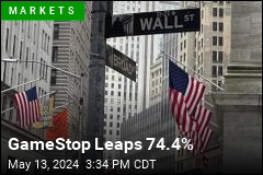 Wall Street Hovers Near Record Highs
