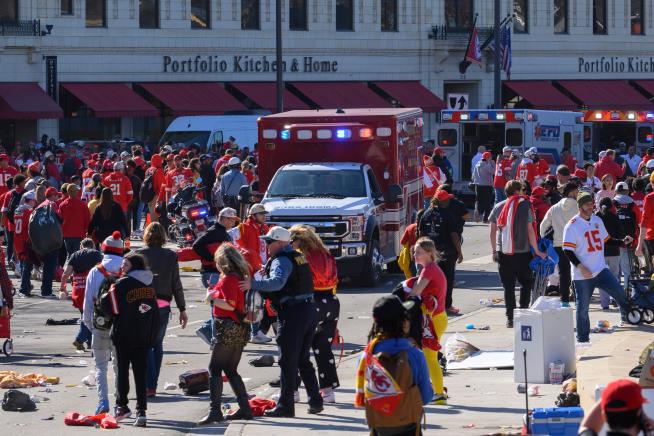Prosecutor drops murder charge against shooter at Chiefs rally and cites self defense laws