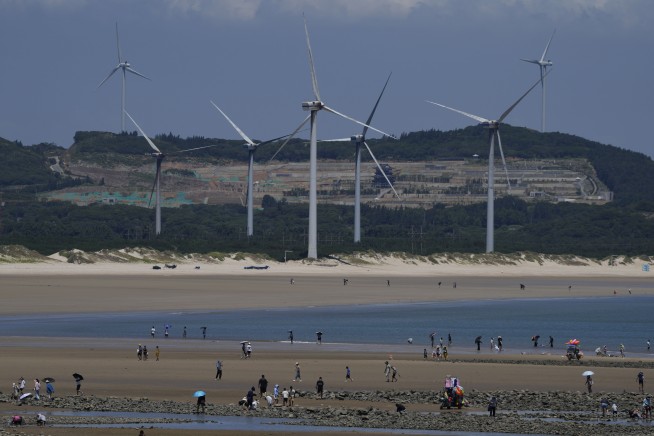 2023 was a record year for wind installations as world ramps up clean energy, report says