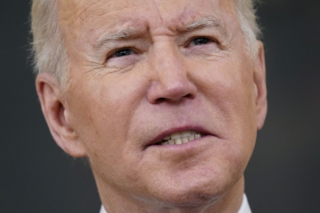 Biden vows he, Manchin will 'get something done' on $2T bill