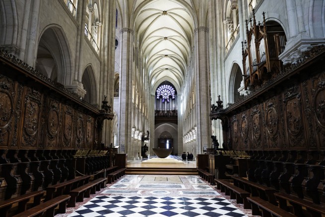 Notre Dame Cathedral unveils its new interior 5 years after devastating fire