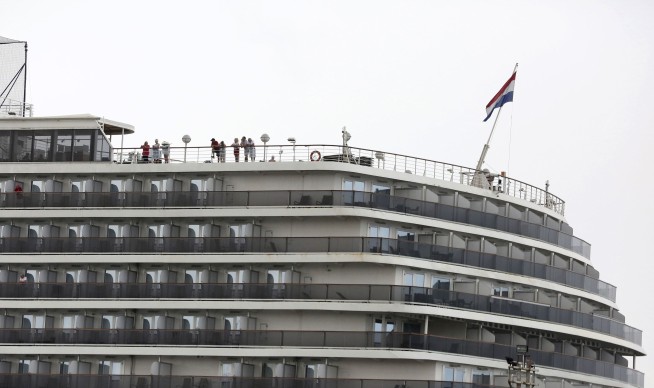 Virus fears rise after Cambodia's acceptance of cruise ship