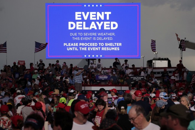 Trump cancels rally because of weather, proving the difficulty of balancing a trial and campaign