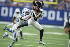 Richardson, Fields sit out as Ehlinger rallies Colts past Bears, 24-17 -  CBS Chicago