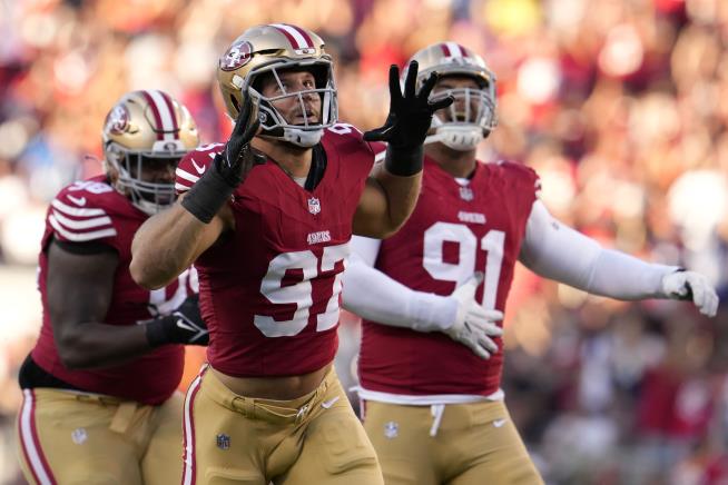 McCaffrey and defense key to Purdy-led 49ers holding off fast