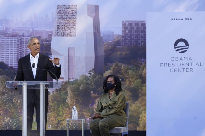 After 5 years, Obamas break ground on Presidential Center