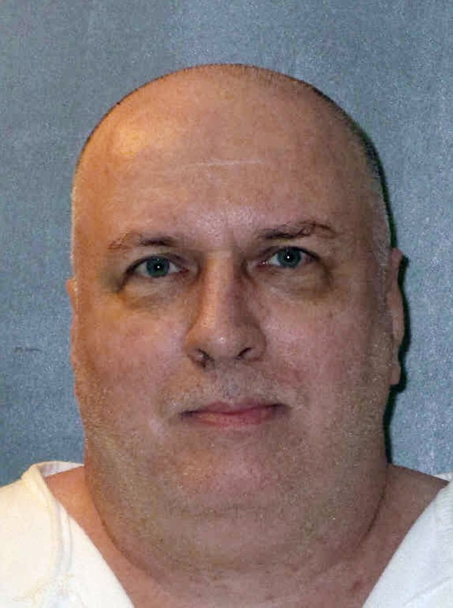 The Latest: Texas death row inmate seeks stay of execution