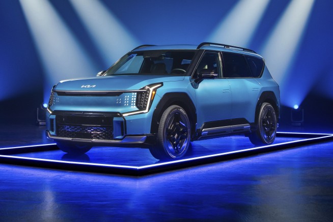 Edmunds Top Rated vehicle awards are out for 2025