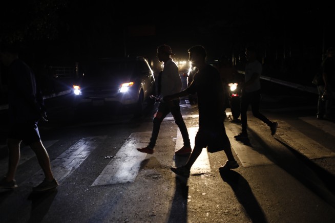 Venezuela capital in the dark again after massive blackout