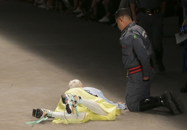 Model in Sao Paulo dies after taking ill on catwalk