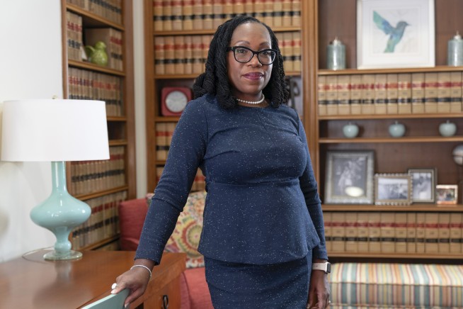 Jackson sworn in, becomes 1st Black woman on Supreme Court
