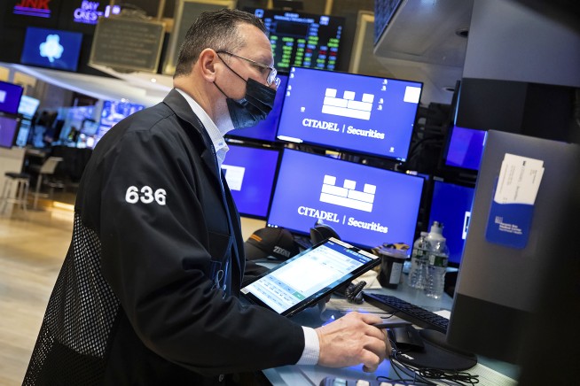 Stocks rise on Wall Street, extending their weekly gains